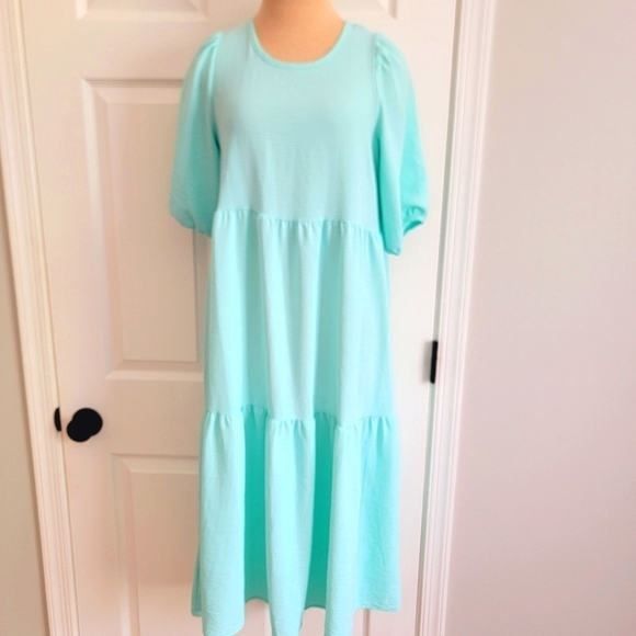 NWT NVIU Ariel Midi Dress - Picture 3 of 12